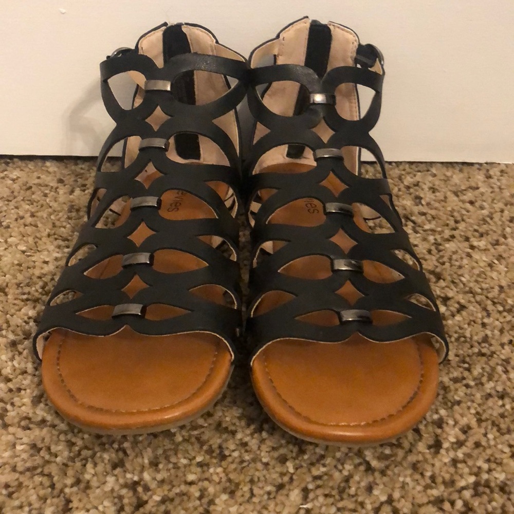 Stevies sandals